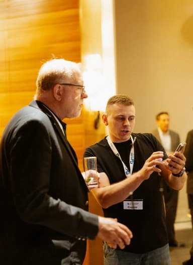Business collaboration — reference photograph